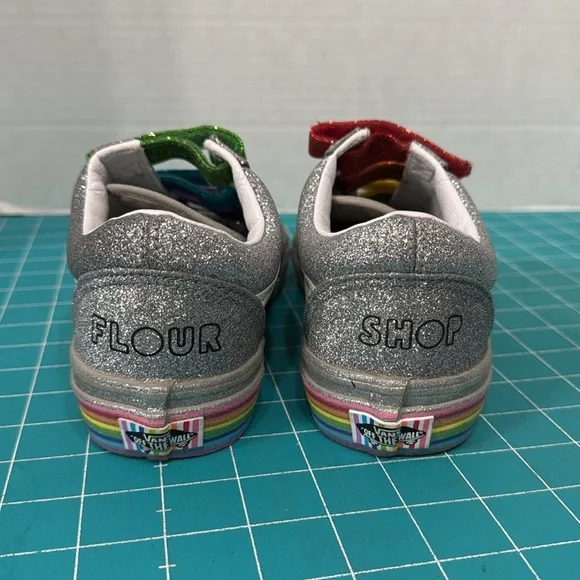 Vans x Flour Shop by Amirah Kassem Rainbow Glitter Old Skool Skate Shoe 7.5 - Picture 4 of 16